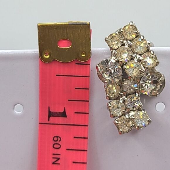 Vintage Rhinestone Clip on Earrings,  silvertone - Picture 4 of 4